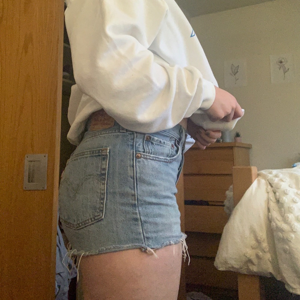 levi’s 501 cutoff shorts